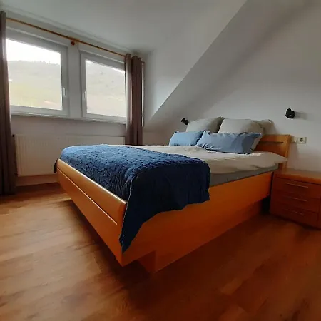 Bed & Breakfast Haus Moselliebe Ediger-Eller