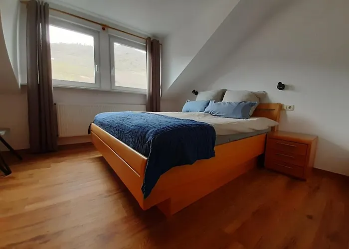 Bed & Breakfast Haus Moselliebe Ediger-Eller